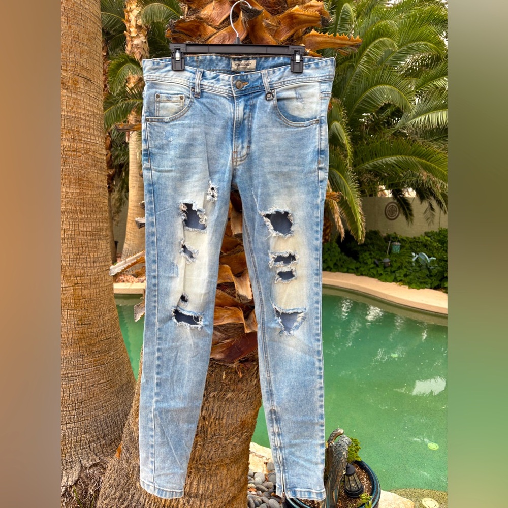Distressed Light Blue Women's Jeans